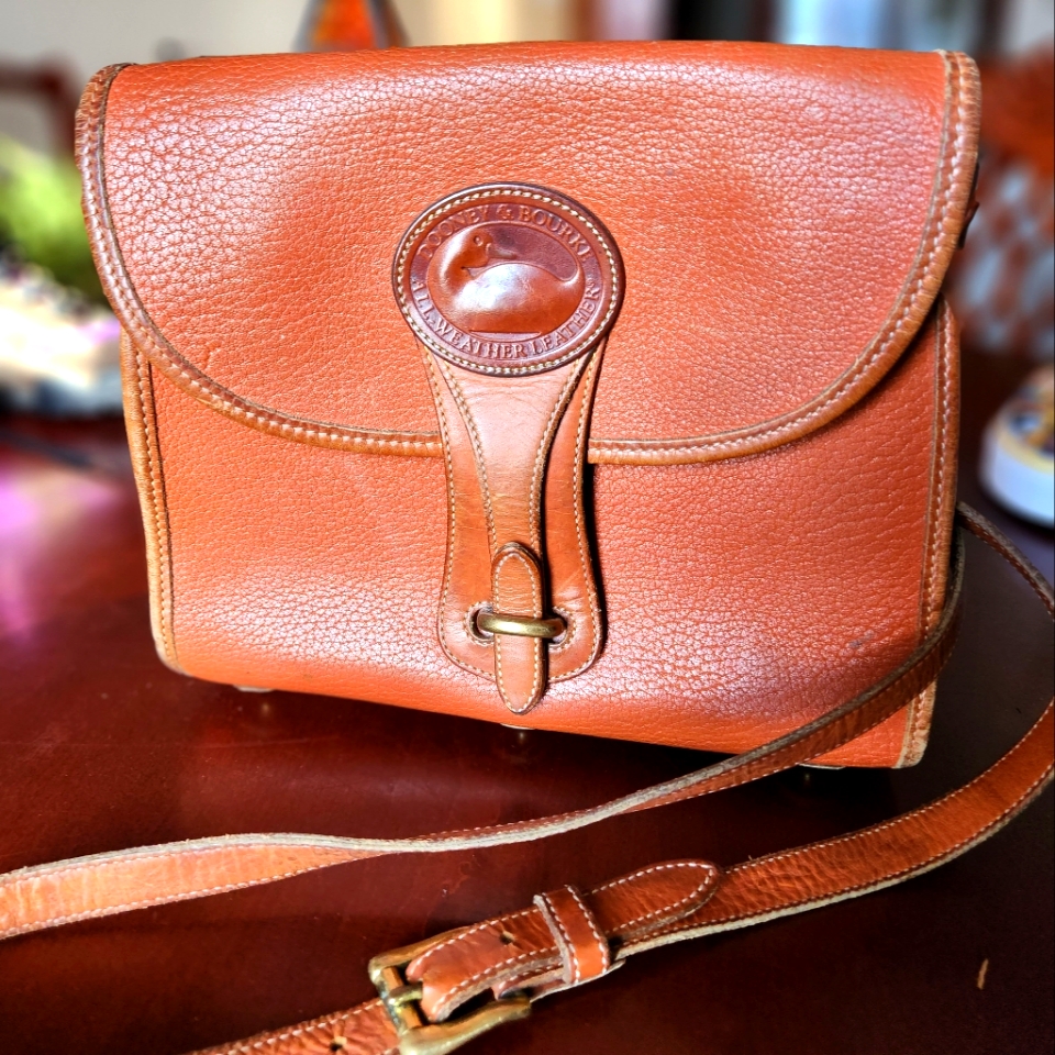 Vintage Dooney & Bourke Essex Saddle Tan Shoulder Bag ; All Weather Leather